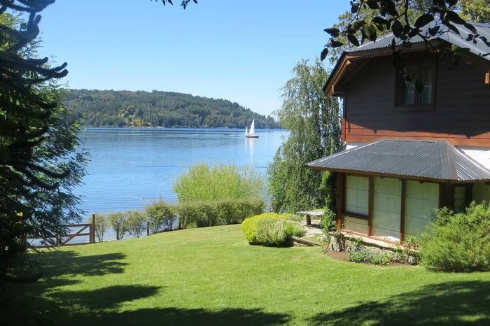 Cabañas Bahía Protegida Costa Lago A